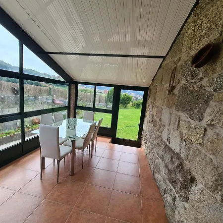 Eira Vella Semesterbostad Bueu